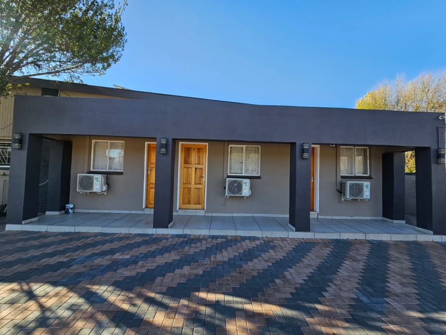 Commercial Property for Sale in Jim Fouchepark Free State